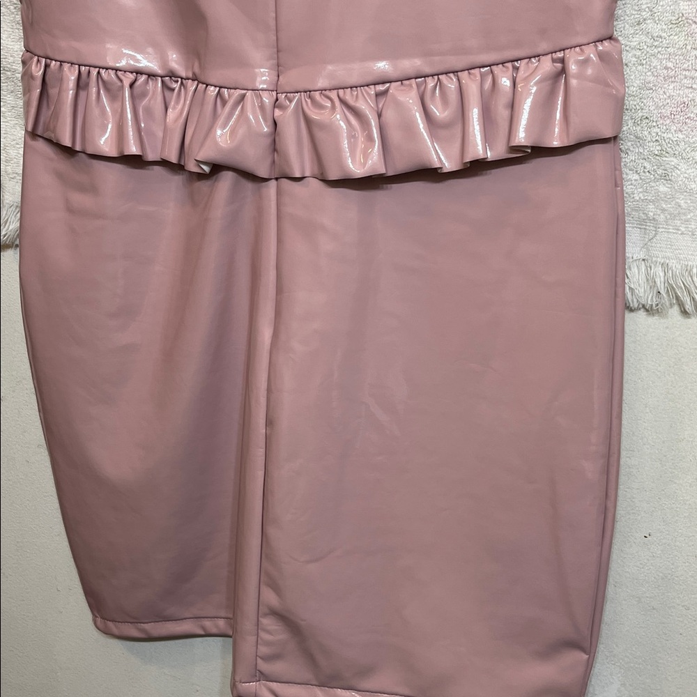 🎀🩷🤍🌸Fashion Nova Peppa Latex Dress🎀🩷🌸🤍 - Picture 7 of 7